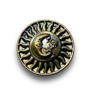 NWOT- Magnolia and Vine Brass Moon and Stars Snap